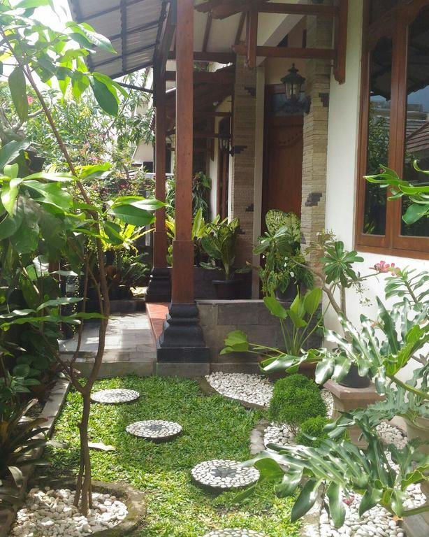 Griya Kedasih Guesthouse Yogyakarta Extérieur photo