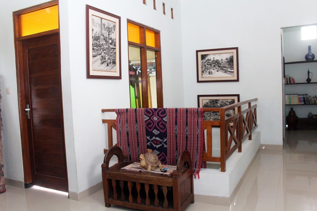 Griya Kedasih Guesthouse Yogyakarta Extérieur photo