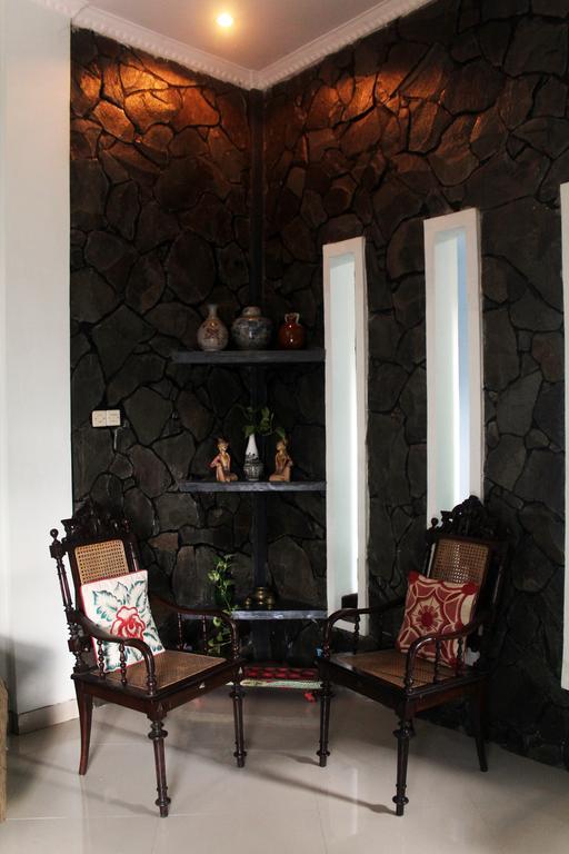 Griya Kedasih Guesthouse Yogyakarta Extérieur photo